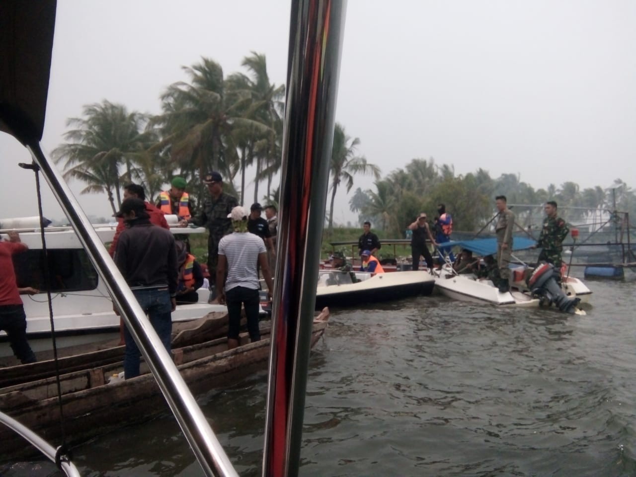 Penertiban Bagan di Danau Singkarak