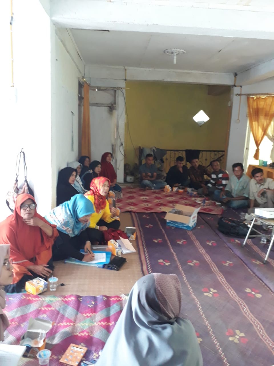 Acara Pelatihan dan Praktek Pembuatan Pakan Ikan di Pokdakan Harapan Jaya Nagari Paninggahan 