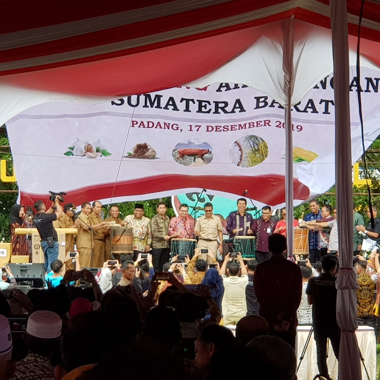 Launching Aksi Pangan Sumatera Barat di Lapangan Imam Bonjol Padang