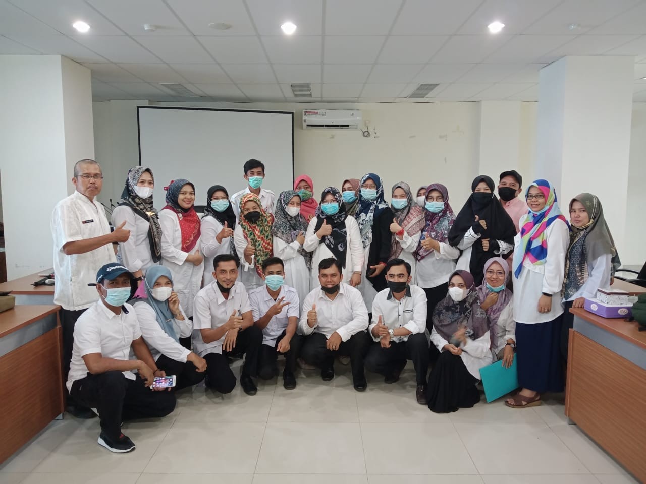 Mengikuti Pertemuan Apresiasi Panel Harga Pangan di Dinas Pangan Propinsi Sumatera Barat di Padang