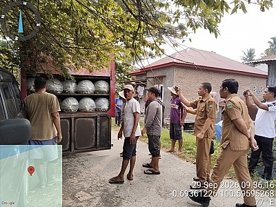 Penyerahan Bantuan Bibit Ikan Nila dan Mas pada Pokdakan di Nagari Singkarak dan Muaro Pingai Pasca Bencana Hidrometeorologi - foto 7